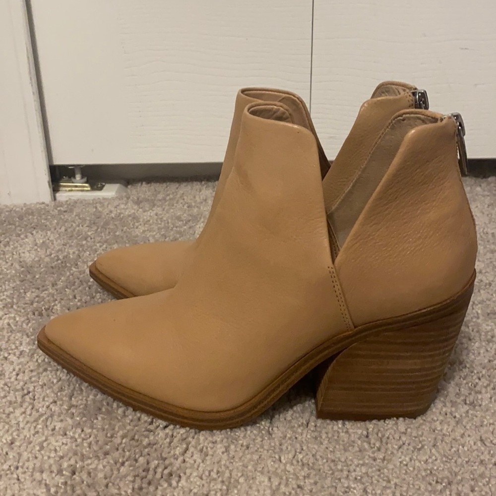Vince Camuto Gigietta Block Heel Bootie